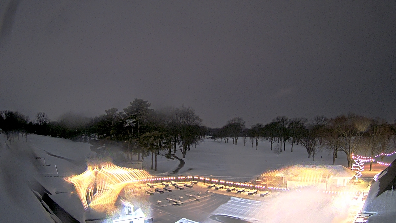 Thumbnail for current weather camera view from Crystal Lake Country Club in Crystal Lake, Illinois