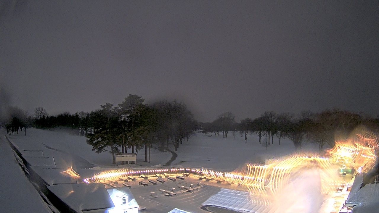Thumbnail for current weather camera view from Crystal Lake Country Club in Crystal Lake, Illinois