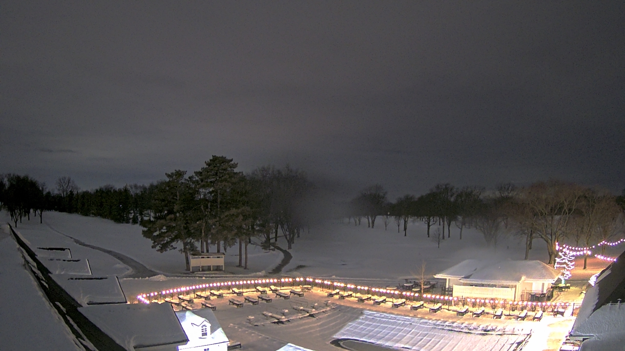 Thumbnail for current weather camera view from Crystal Lake Country Club in Crystal Lake, Illinois