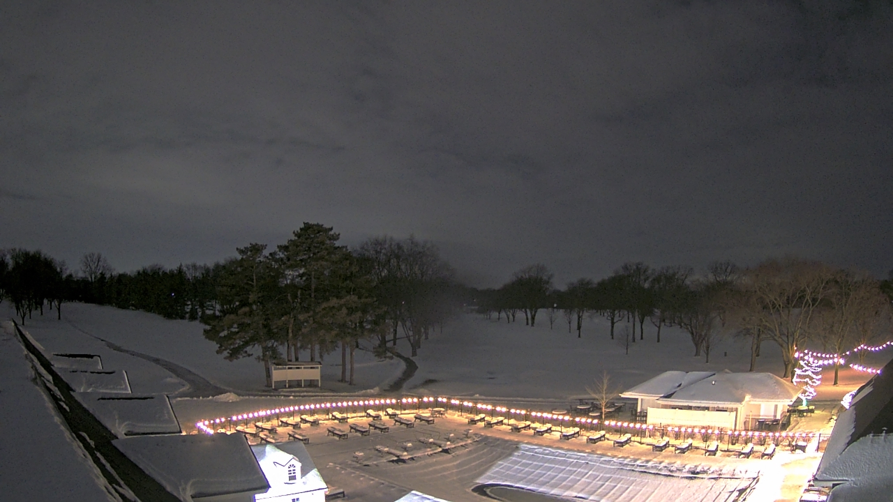 Thumbnail for current weather camera view from Crystal Lake Country Club in Crystal Lake, Illinois