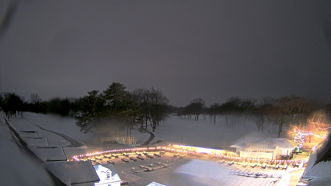 Thumbnail for current weather camera view from Crystal Lake Country Club in Crystal Lake, Illinois