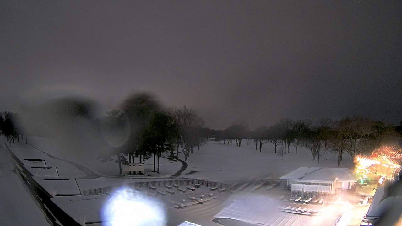 Thumbnail for current weather camera view from Crystal Lake Country Club in Crystal Lake, Illinois