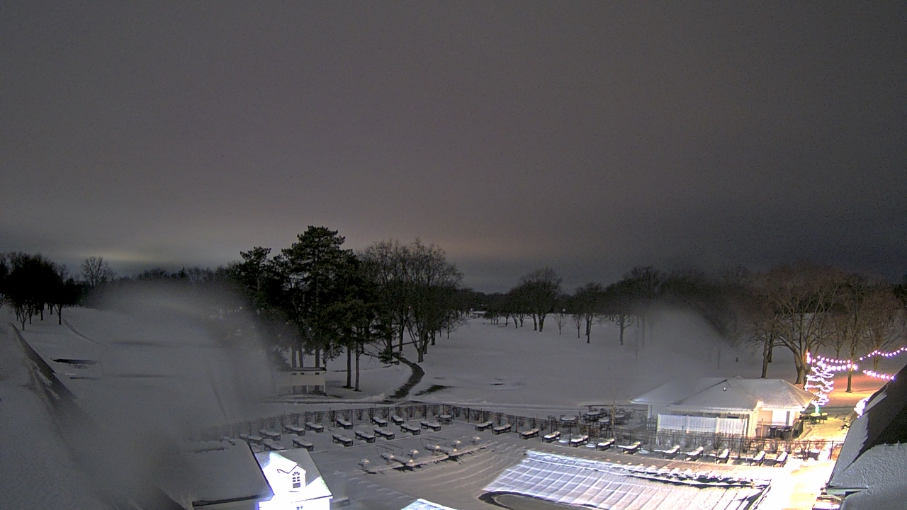 Thumbnail for current weather camera view from Crystal Lake Country Club in Crystal Lake, Illinois