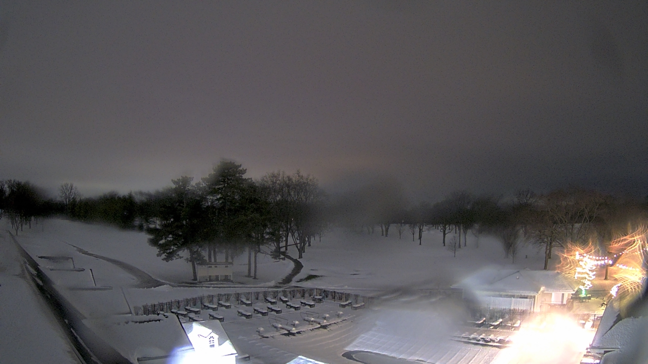 Thumbnail for current weather camera view from Crystal Lake Country Club in Crystal Lake, Illinois