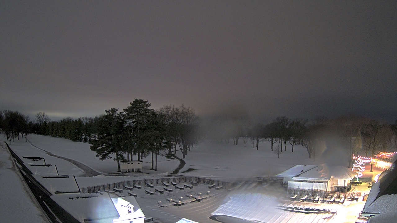 Thumbnail for current weather camera view from Crystal Lake Country Club in Crystal Lake, Illinois