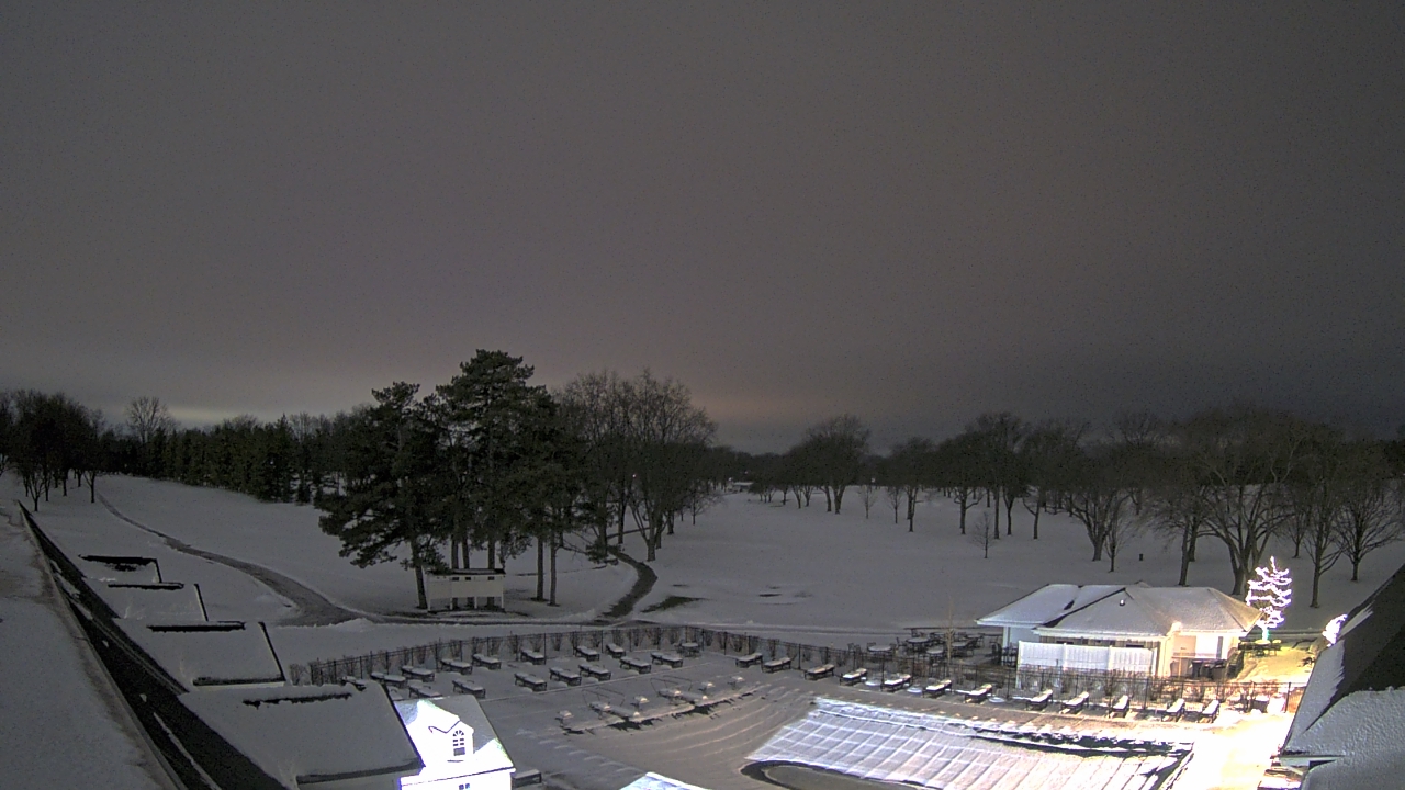 Thumbnail for current weather camera view from Crystal Lake Country Club in Crystal Lake, Illinois
