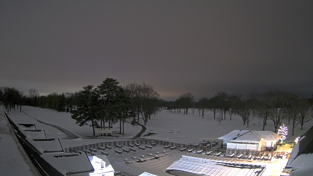 Thumbnail for current weather camera view from Crystal Lake Country Club in Crystal Lake, Illinois