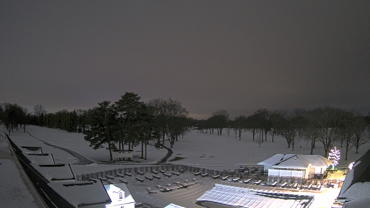 Thumbnail for current weather camera view from Crystal Lake Country Club in Crystal Lake, Illinois