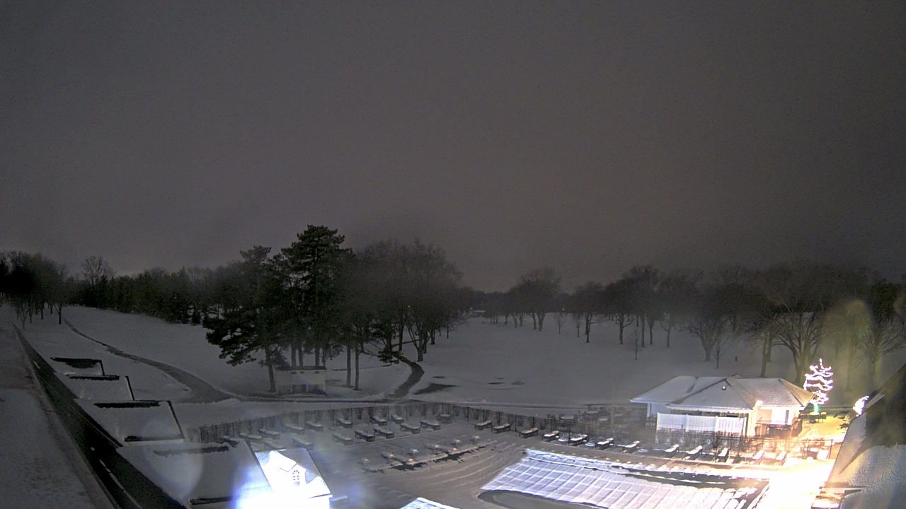 Thumbnail for current weather camera view from Crystal Lake Country Club in Crystal Lake, Illinois