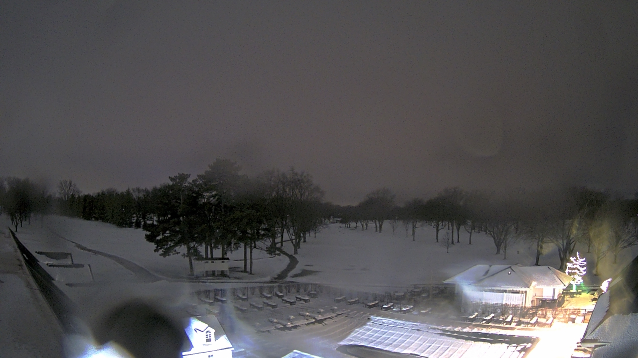 Thumbnail for current weather camera view from Crystal Lake Country Club in Crystal Lake, Illinois