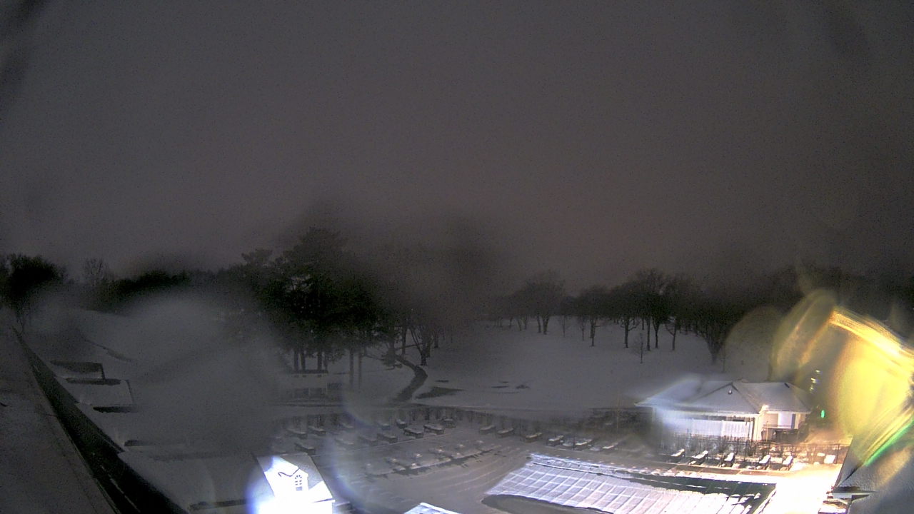 Thumbnail for current weather camera view from Crystal Lake Country Club in Crystal Lake, Illinois