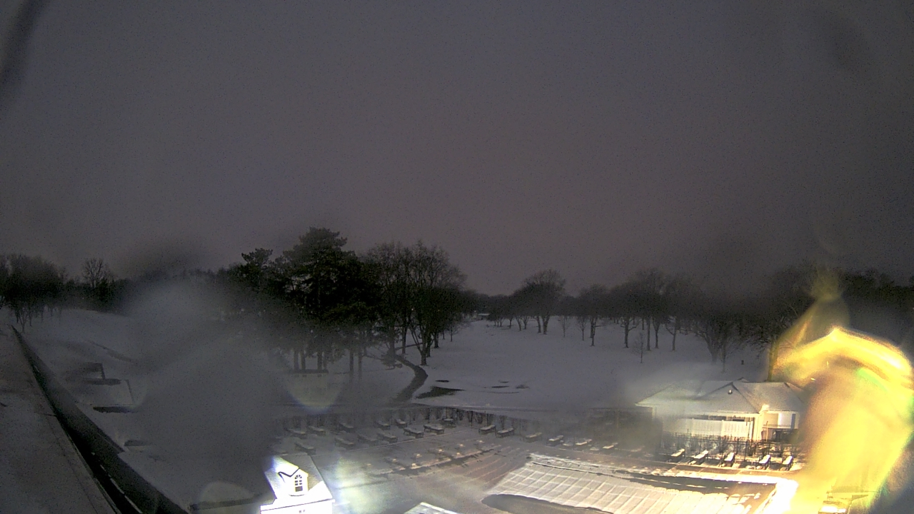 Thumbnail for current weather camera view from Crystal Lake Country Club in Crystal Lake, Illinois