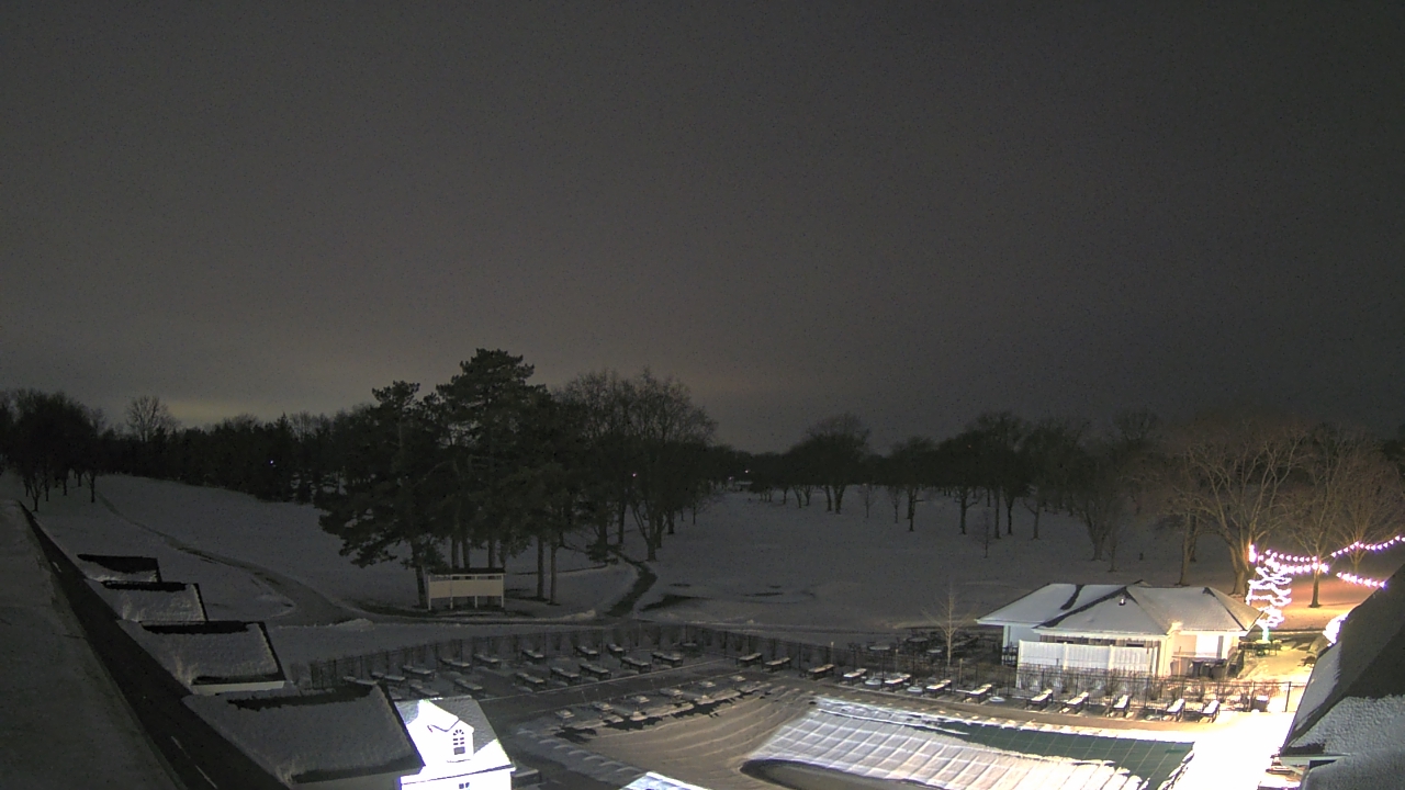 Thumbnail for current weather camera view from Crystal Lake Country Club in Crystal Lake, Illinois