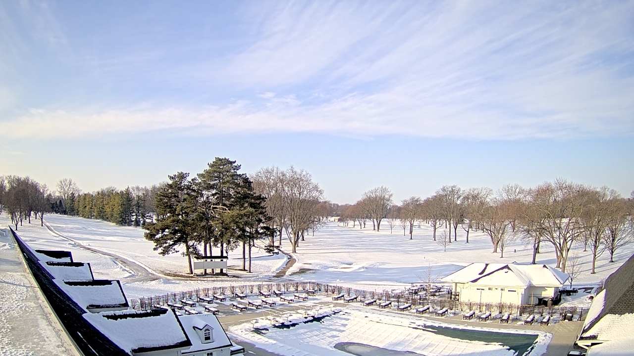 Thumbnail for current weather camera view from Crystal Lake Country Club in Crystal Lake, Illinois