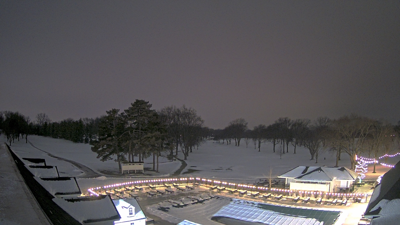 Thumbnail for current weather camera view from Crystal Lake Country Club in Crystal Lake, Illinois