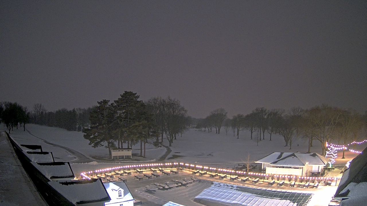 Thumbnail for current weather camera view from Crystal Lake Country Club in Crystal Lake, Illinois