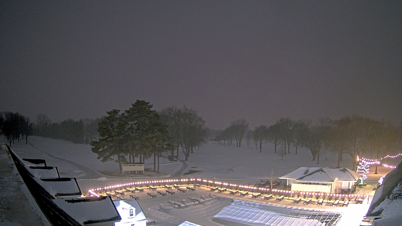 Thumbnail for current weather camera view from Crystal Lake Country Club in Crystal Lake, Illinois