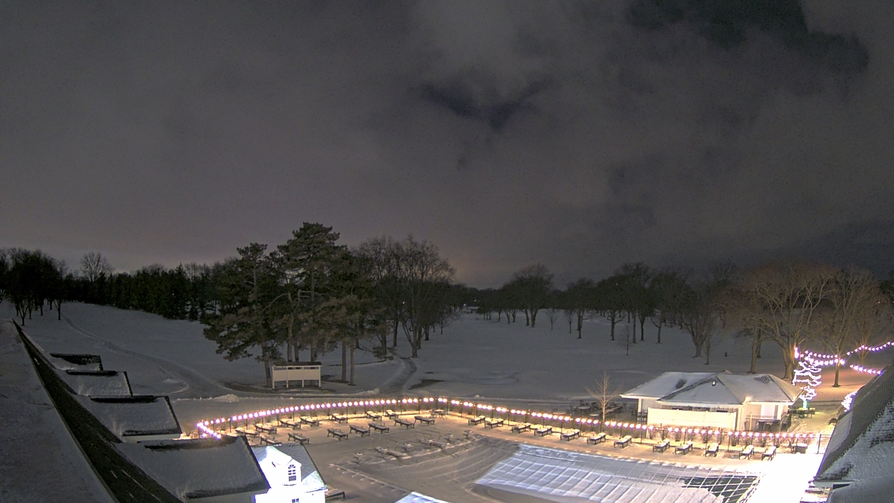 Thumbnail for current weather camera view from Crystal Lake Country Club in Crystal Lake, Illinois
