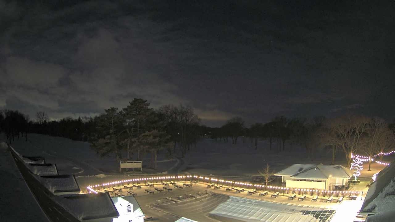 Thumbnail for current weather camera view from Crystal Lake Country Club in Crystal Lake, Illinois