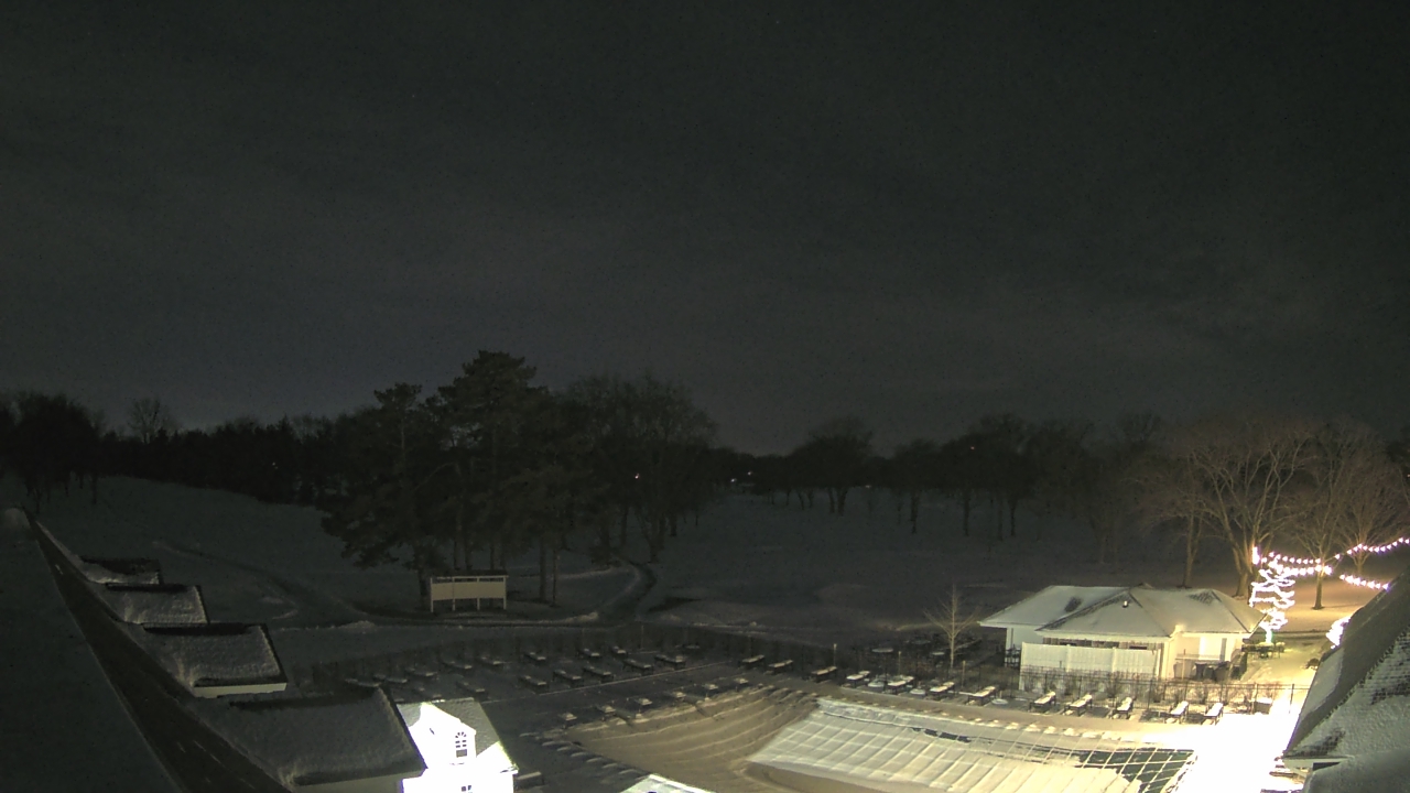 Thumbnail for current weather camera view from Crystal Lake Country Club in Crystal Lake, Illinois