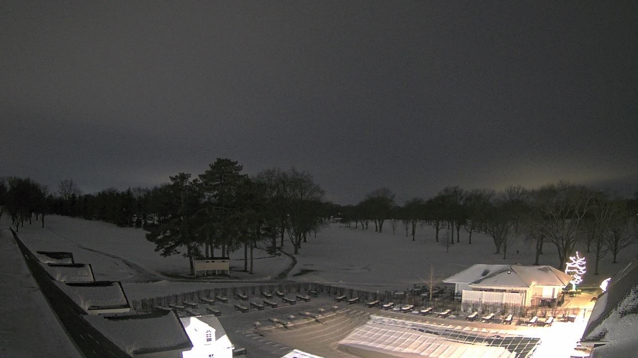 Thumbnail for current weather camera view from Crystal Lake Country Club in Crystal Lake, Illinois