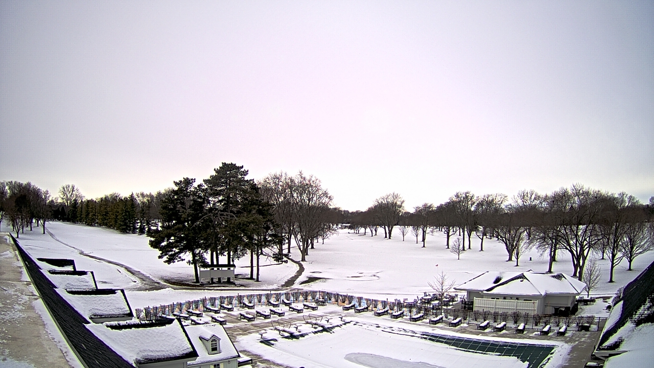 Thumbnail for current weather camera view from Crystal Lake Country Club in Crystal Lake, Illinois