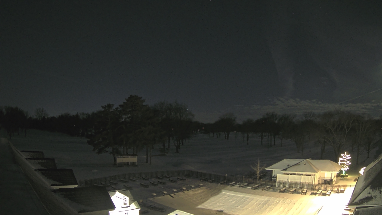 Thumbnail for current weather camera view from Crystal Lake Country Club in Crystal Lake, Illinois