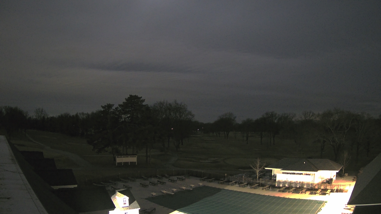 Thumbnail for current weather camera view from Crystal Lake Country Club in Crystal Lake, Illinois