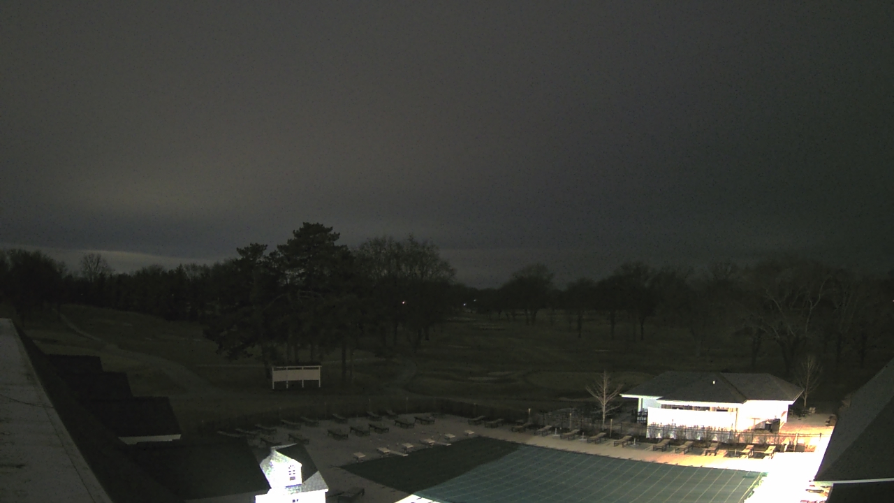 Thumbnail for current weather camera view from Crystal Lake Country Club in Crystal Lake, Illinois