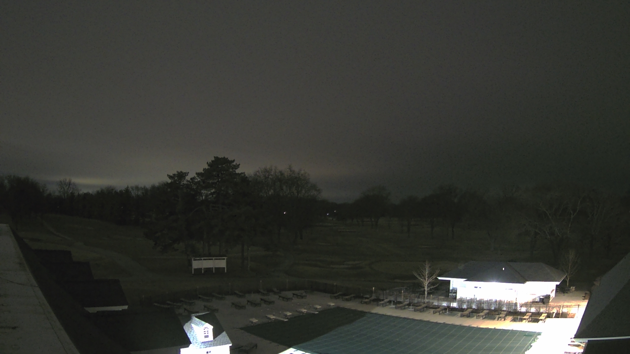 Thumbnail for current weather camera view from Crystal Lake Country Club in Crystal Lake, Illinois
