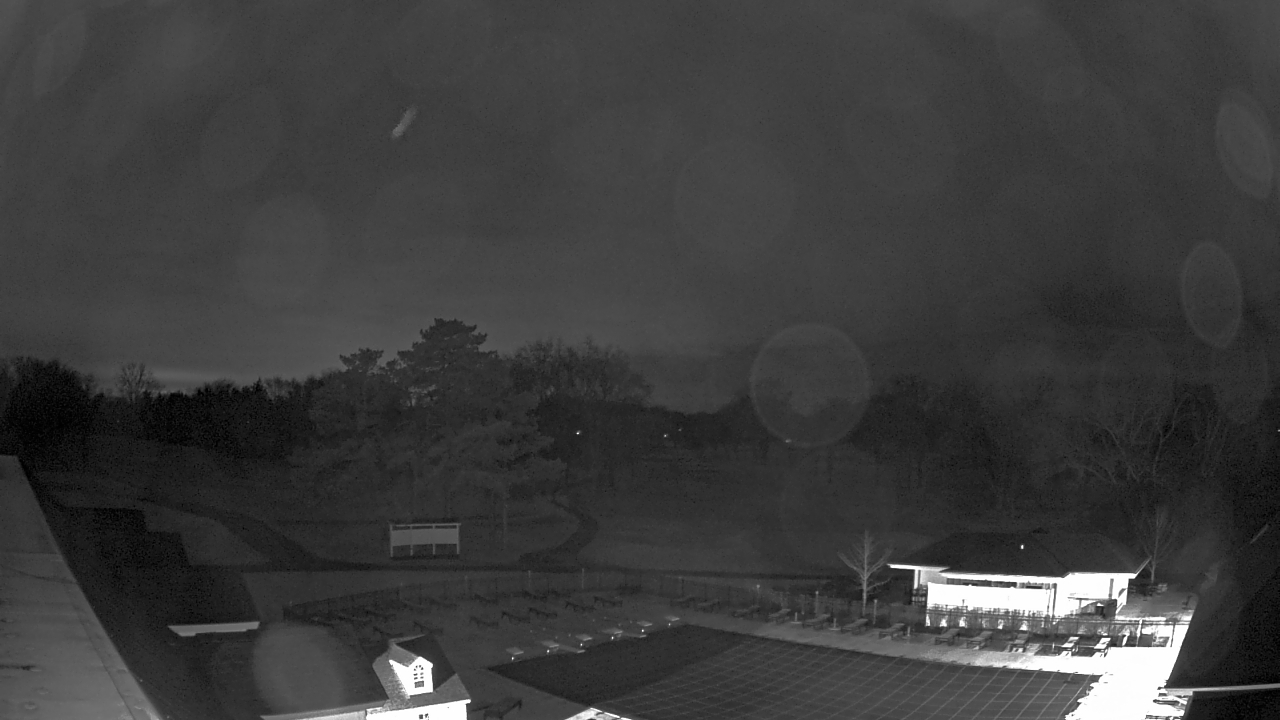 Thumbnail for current weather camera view from Crystal Lake Country Club in Crystal Lake, Illinois