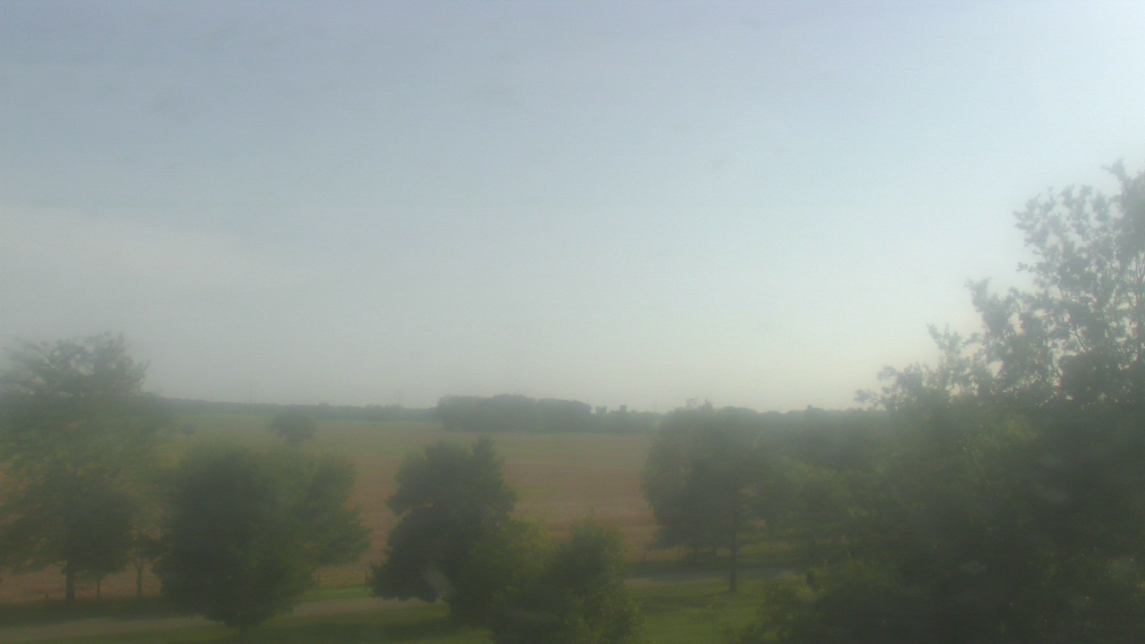 Thumbnail for current weather camera view from Walkers Bluff in Cambria, Illinois