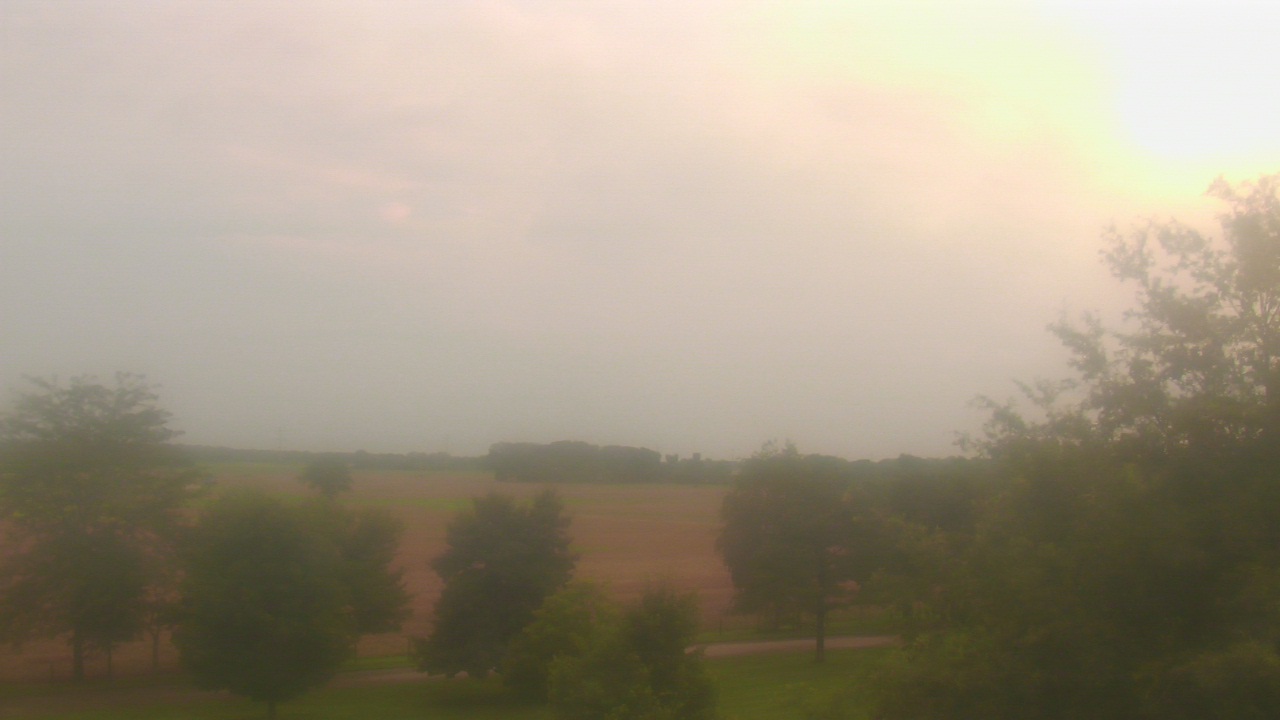 Thumbnail for current weather camera view from Walkers Bluff in Cambria, Illinois