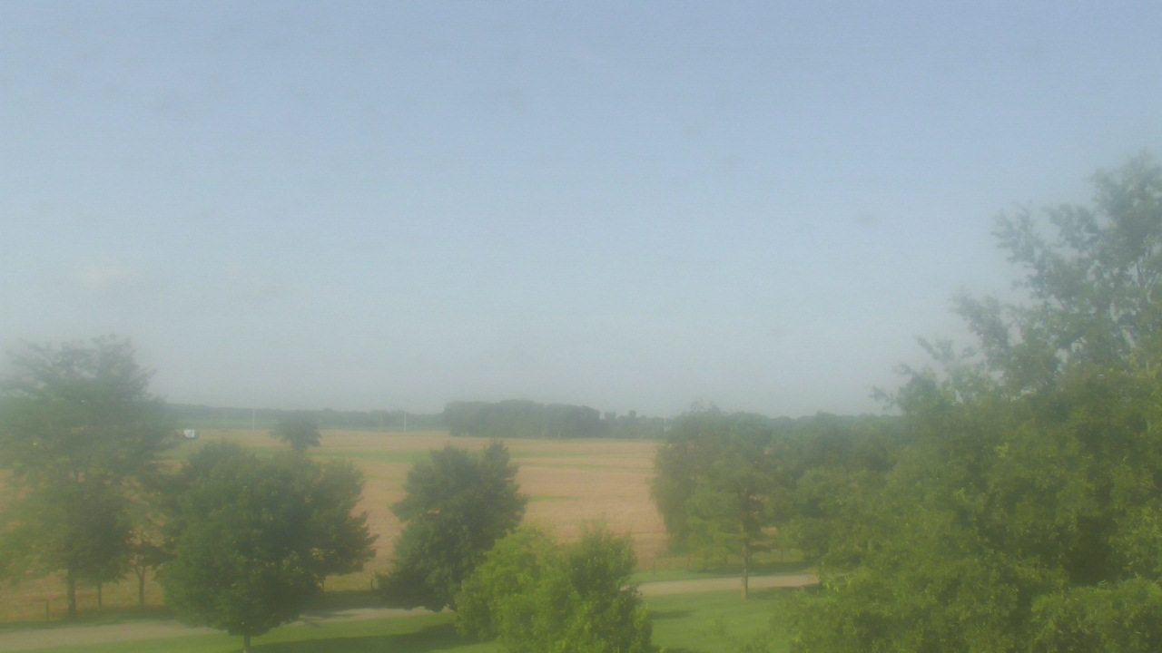 Thumbnail for current weather camera view from Walkers Bluff in Cambria, Illinois