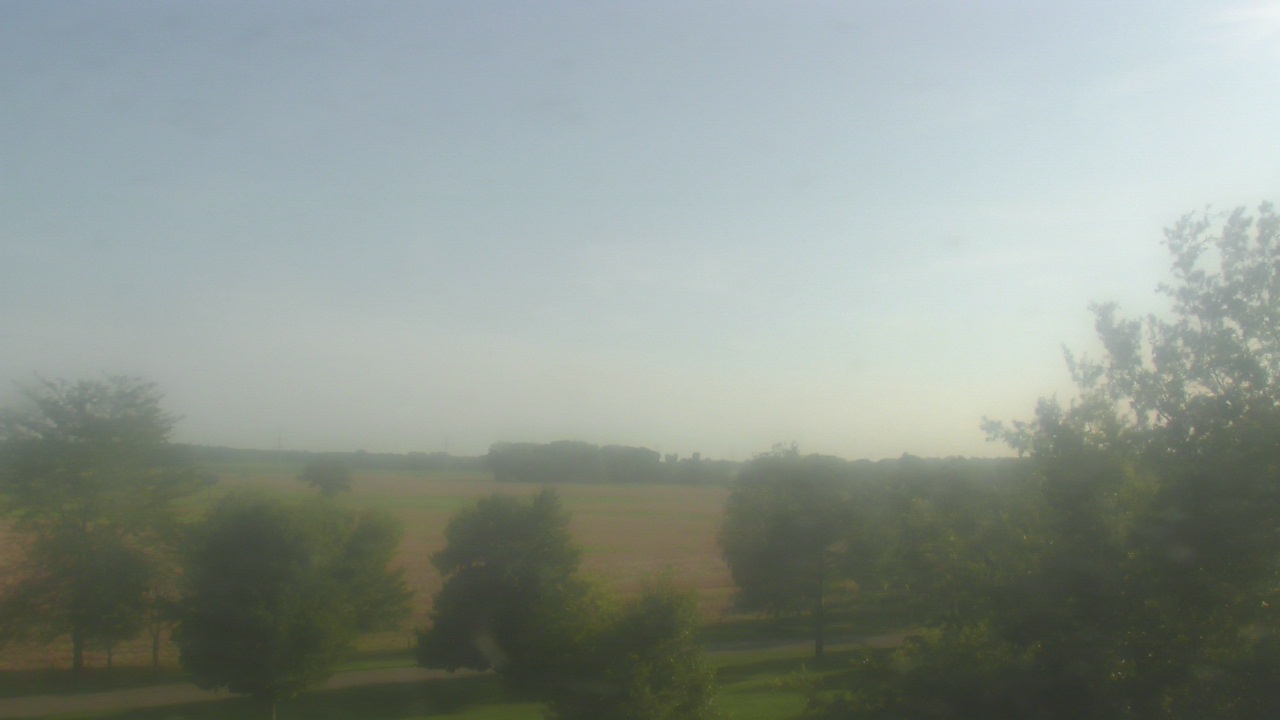 Thumbnail for current weather camera view from Walkers Bluff in Cambria, Illinois