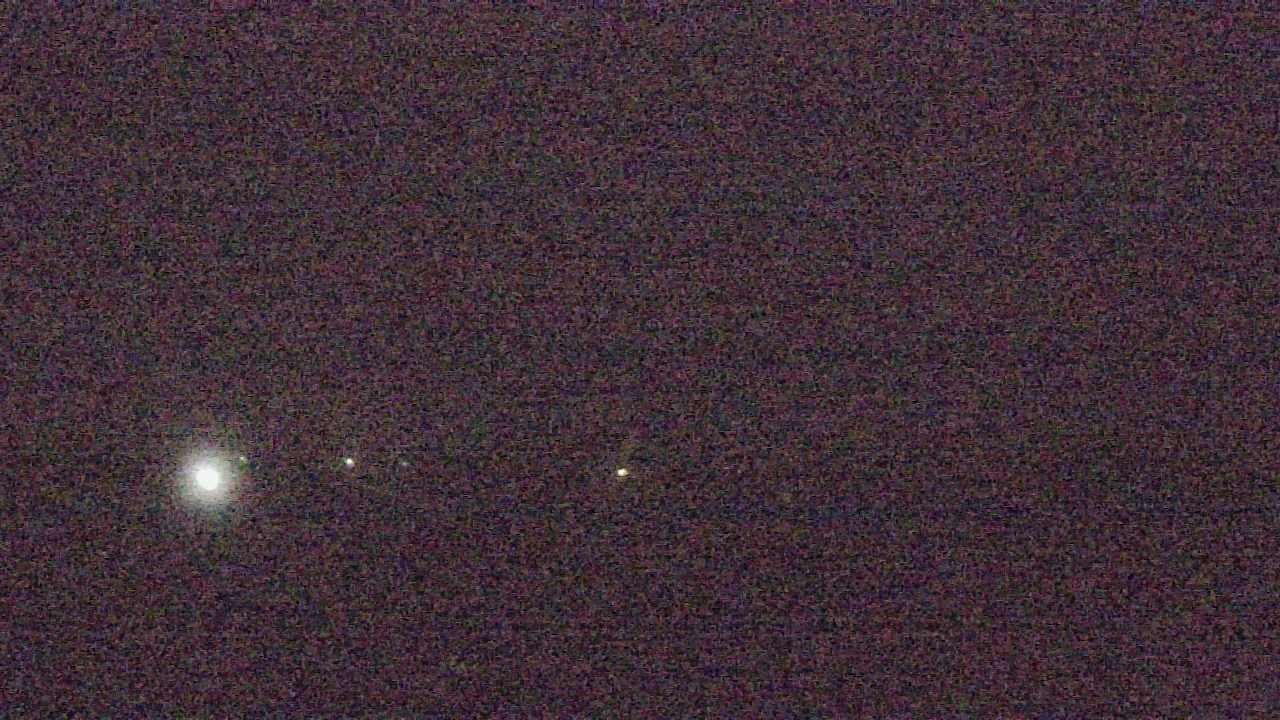 Thumbnail for current weather camera view from Walkers Bluff in Cambria, Illinois