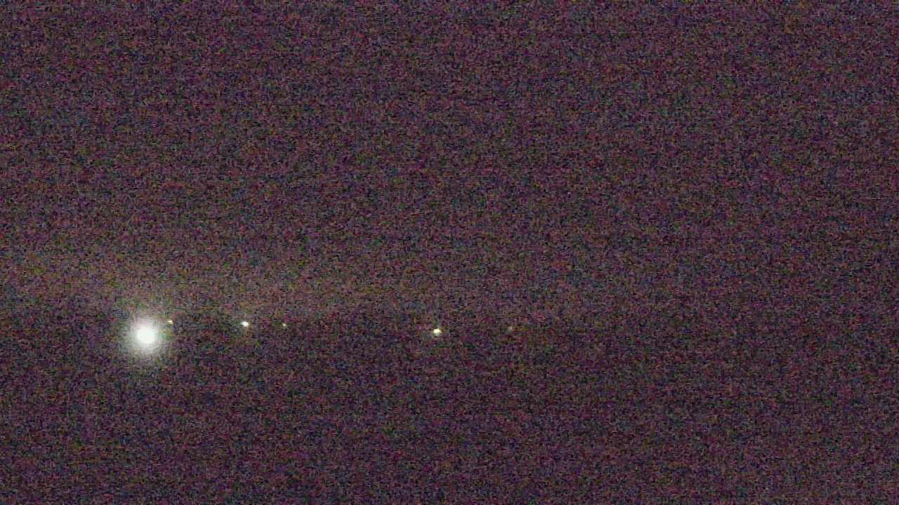 Thumbnail for current weather camera view from Walkers Bluff in Cambria, Illinois