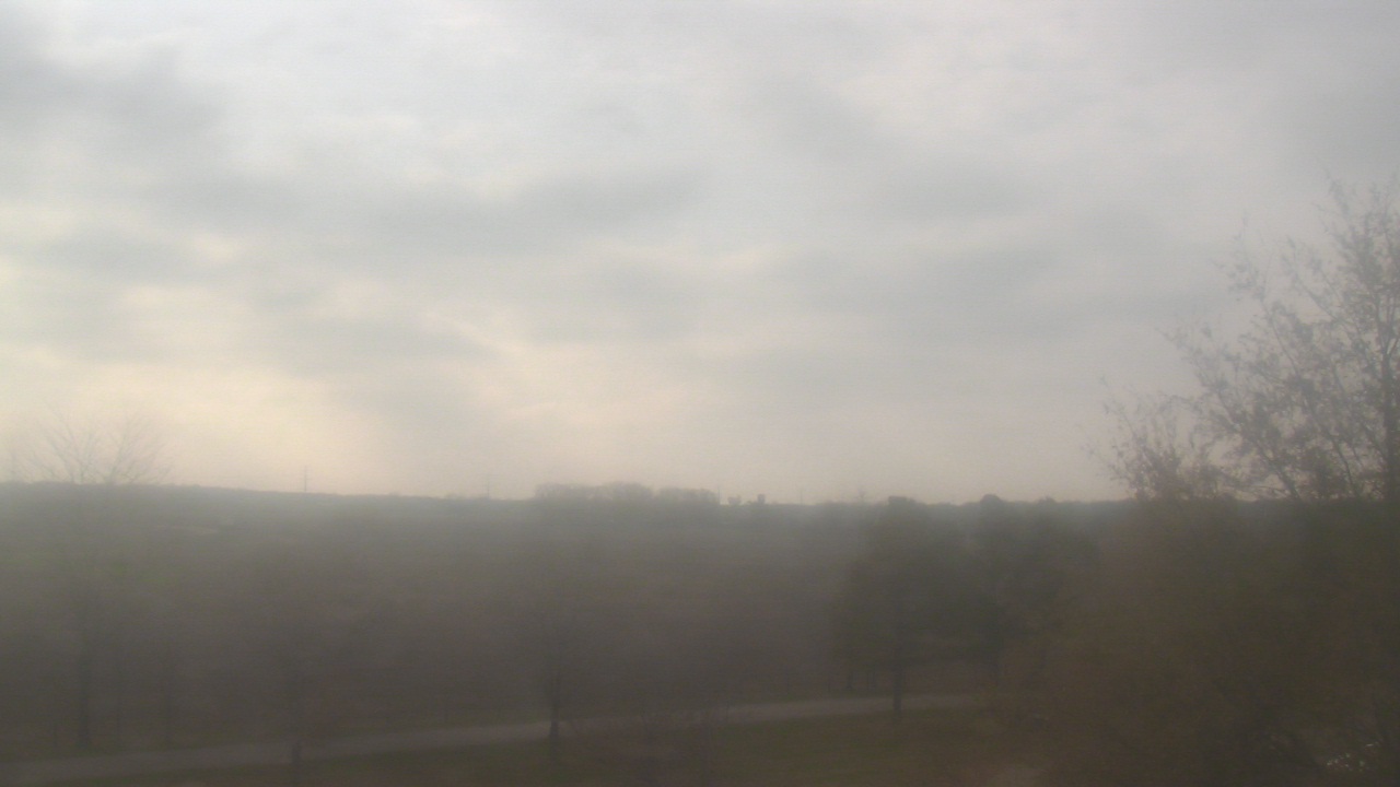 Thumbnail for current weather camera view from Walkers Bluff in Cambria, Illinois