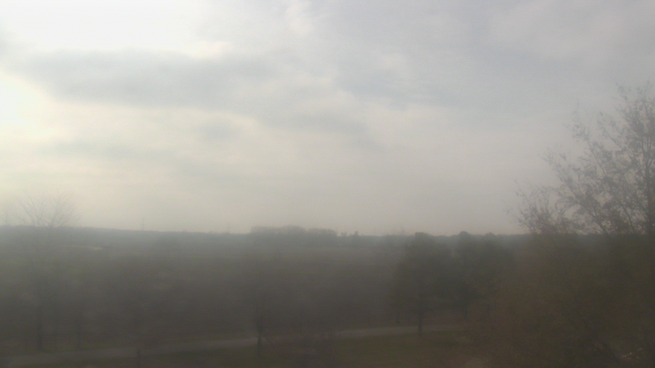 Thumbnail for current weather camera view from Walkers Bluff in Cambria, Illinois