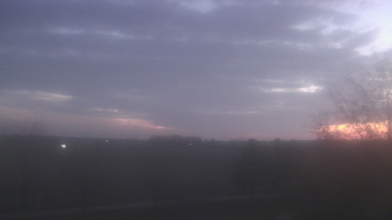 Thumbnail for current weather camera view from Walkers Bluff in Cambria, Illinois