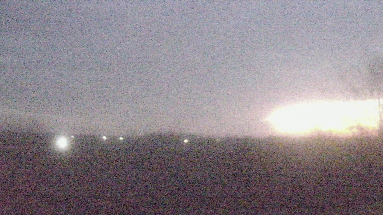 Thumbnail for current weather camera view from Walkers Bluff in Cambria, Illinois