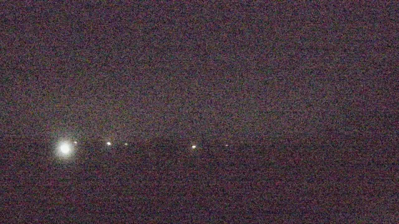 Thumbnail for current weather camera view from Walkers Bluff in Cambria, Illinois