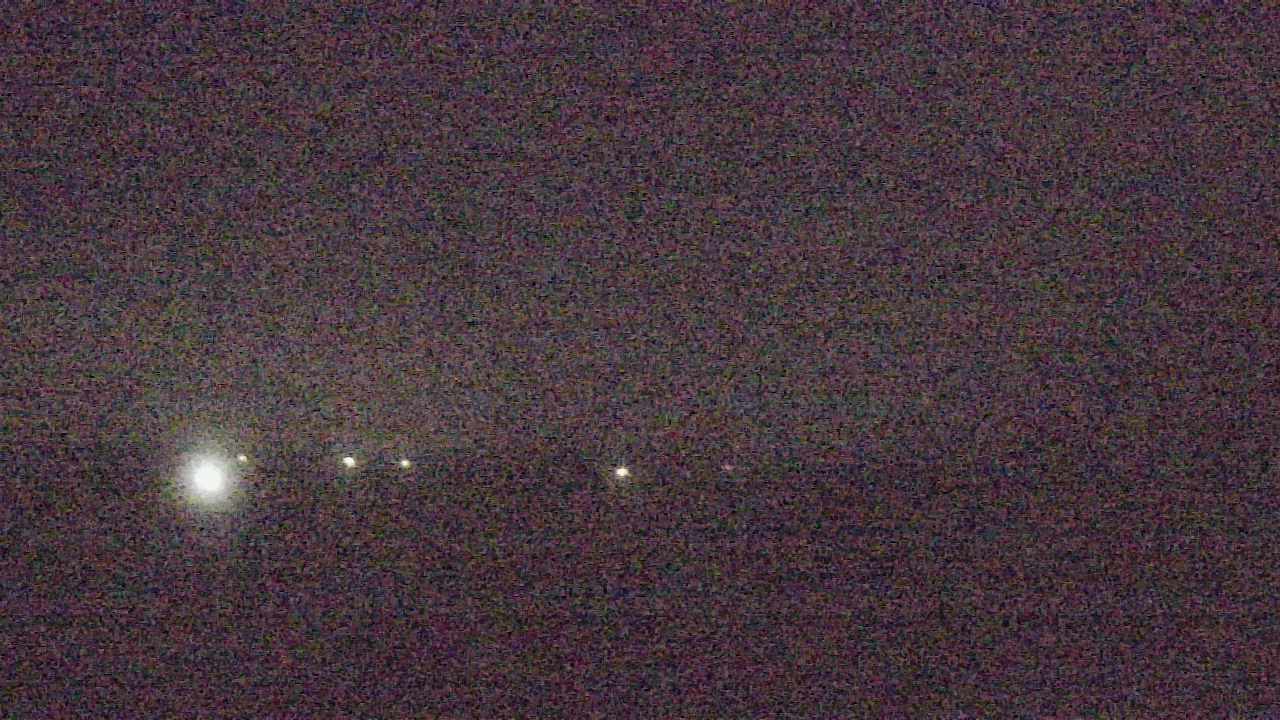 Thumbnail for current weather camera view from Walkers Bluff in Cambria, Illinois