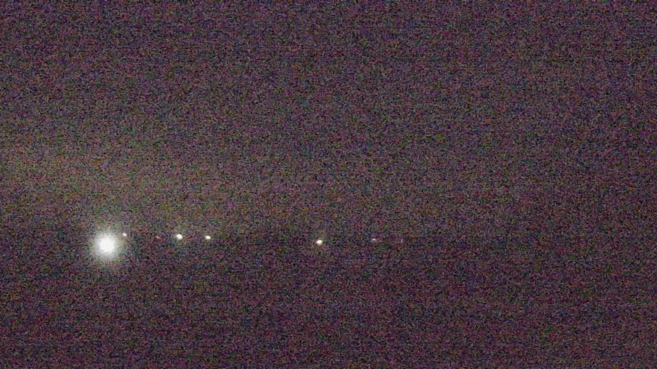 Thumbnail for current weather camera view from Walkers Bluff in Cambria, Illinois