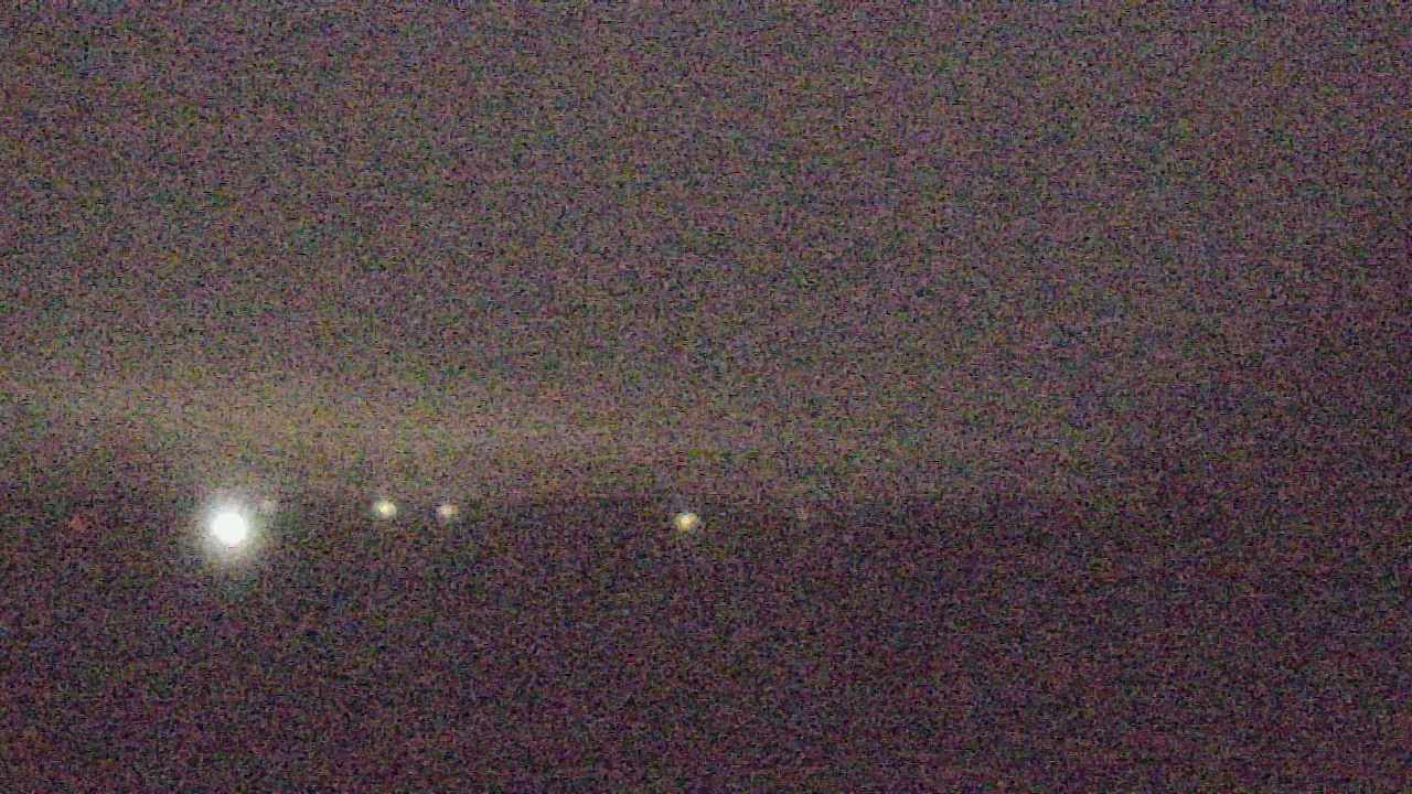 Thumbnail for current weather camera view from Walkers Bluff in Cambria, Illinois