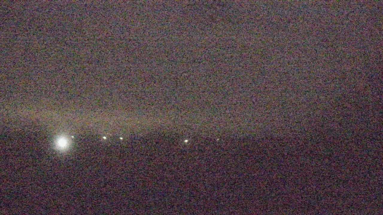 Thumbnail for current weather camera view from Walkers Bluff in Cambria, Illinois