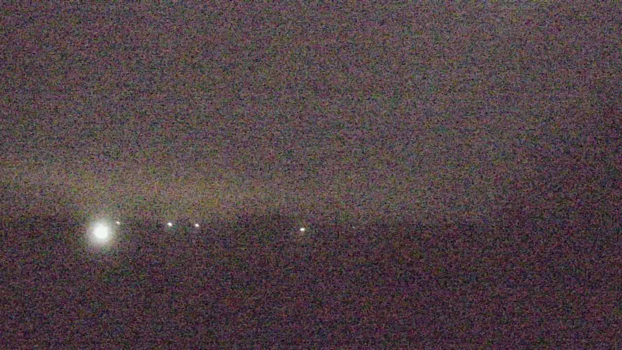 Thumbnail for current weather camera view from Walkers Bluff in Cambria, Illinois