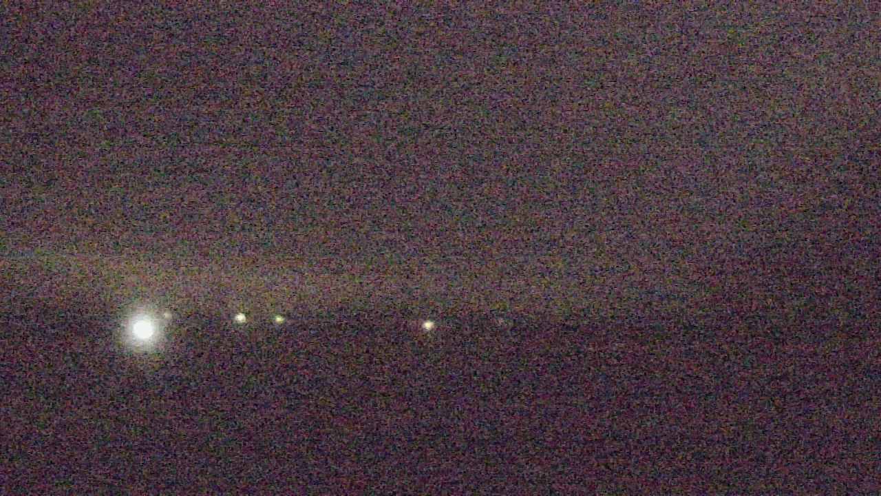 Thumbnail for current weather camera view from Walkers Bluff in Cambria, Illinois