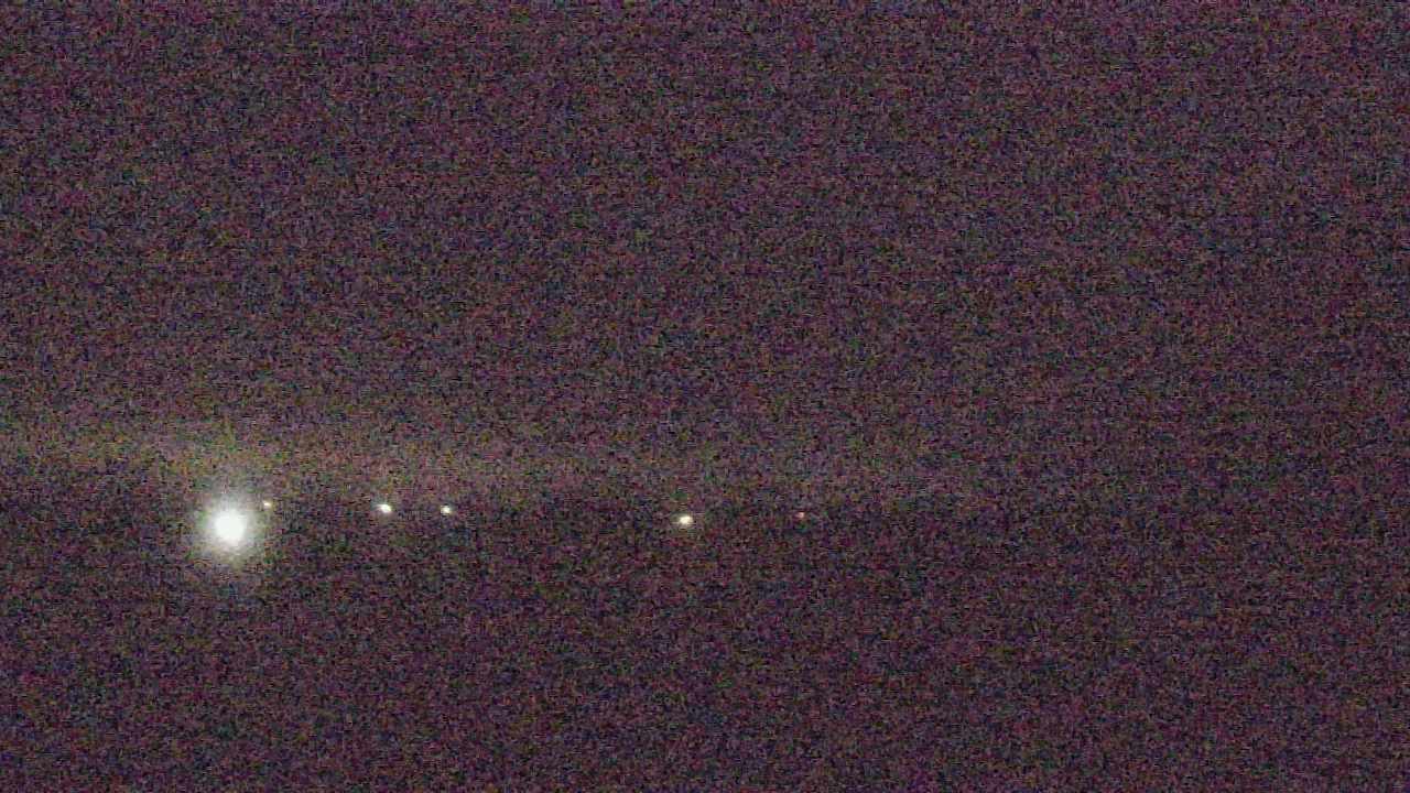 Thumbnail for current weather camera view from Walkers Bluff in Cambria, Illinois