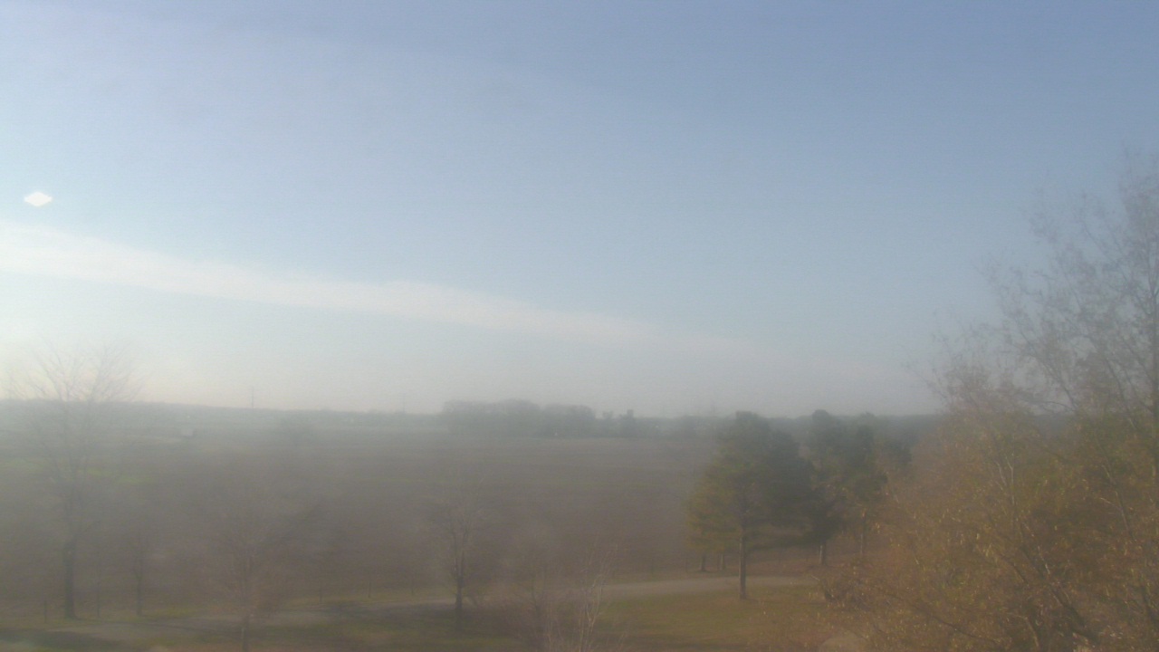 Thumbnail for current weather camera view from Walkers Bluff in Cambria, Illinois